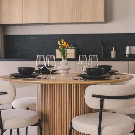 2homerent Nowy Port *