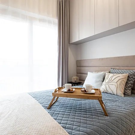 2homerent Nowy Port
