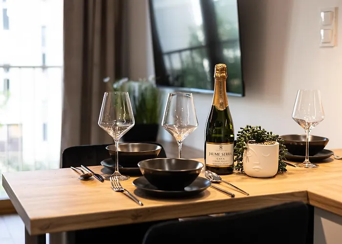 2homerent Nowy Port Апартаменти